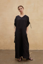 Robe longue décontractée à col en V en lin avec manches à cordon de serrage